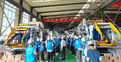 د صنعت-تعلیم ادغام د سمارټ تولید لپاره نوی حرکت رامینځته کوي